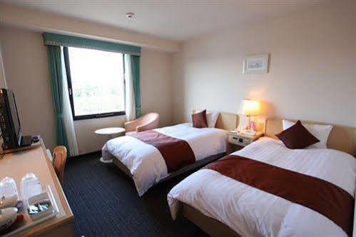 Hotel Verfort Hyuga Esterno foto