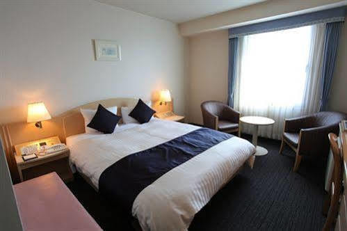 Hotel Verfort Hyuga Esterno foto